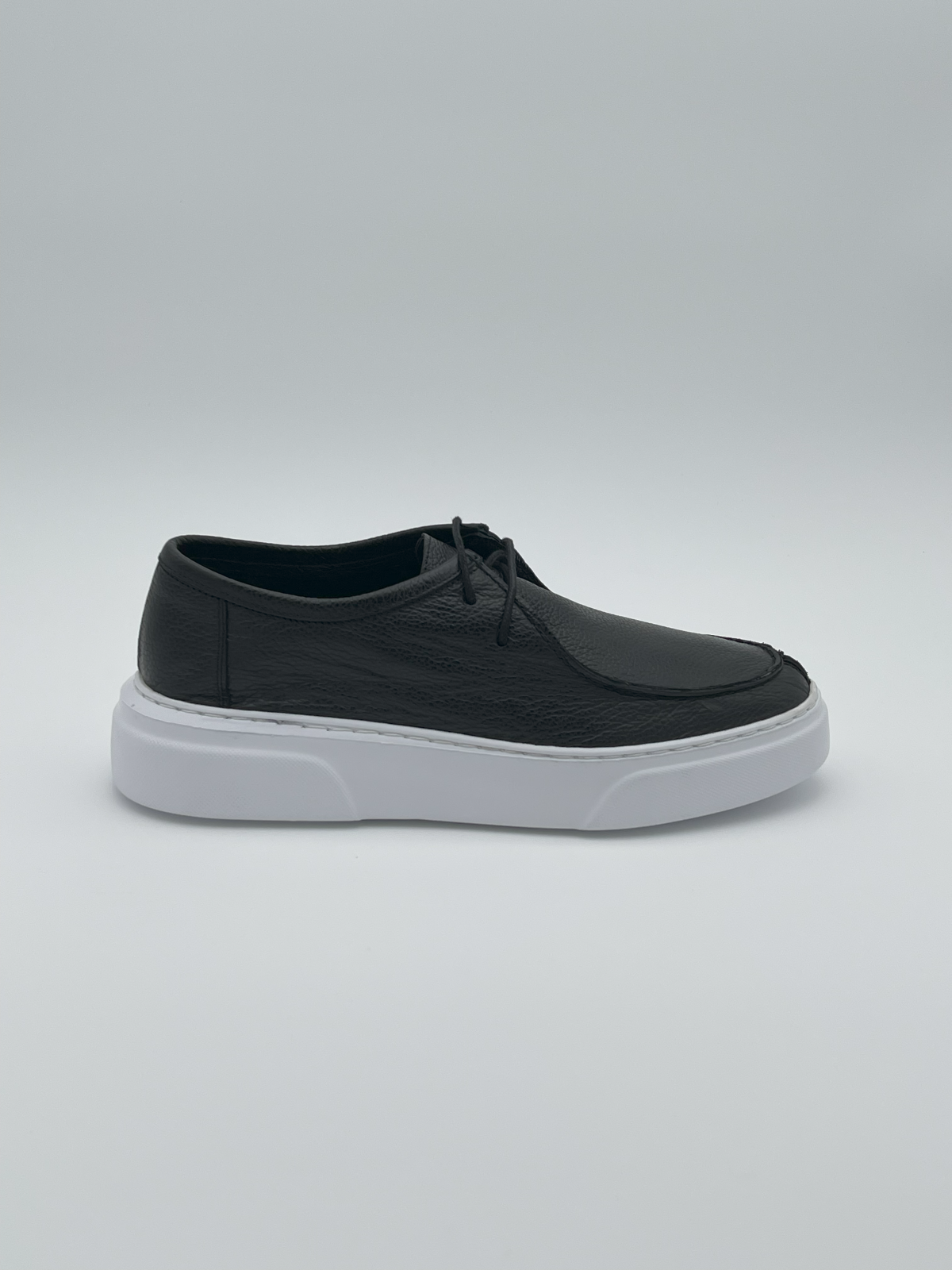 Soft leather loafers with laces - Image 3