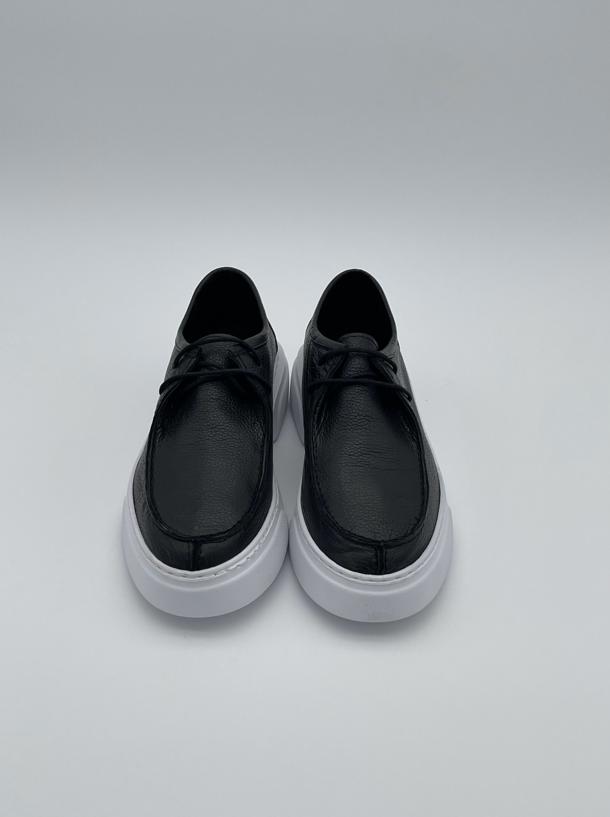 Soft leather loafers with laces - Image 2